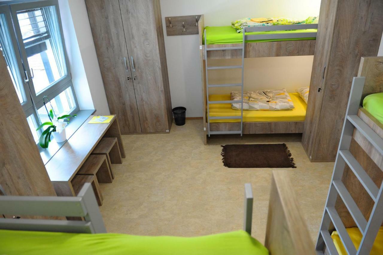 Hostel Ormoz Ngoại thất bức ảnh